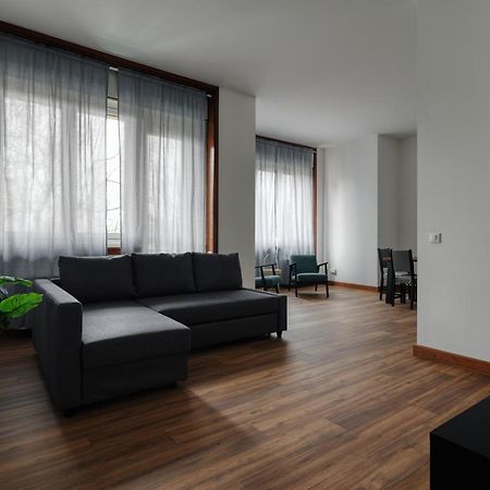 Joivy Chic 3-Bed Flat Near Colonne Di San Lorenzo Милано Екстериор снимка