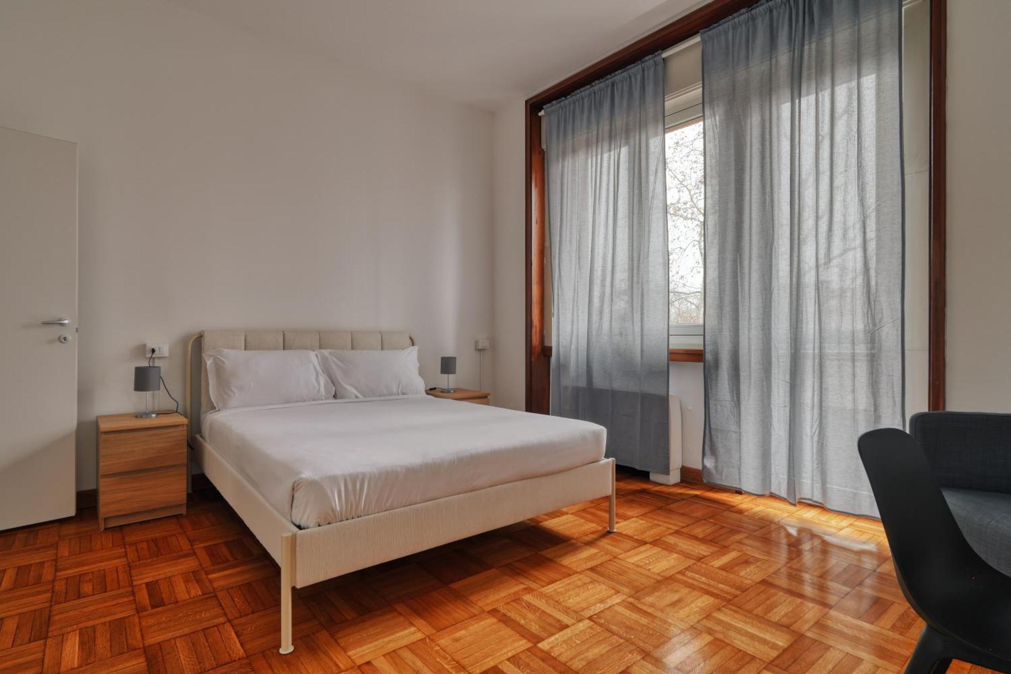 Joivy Chic 3-Bed Flat Near Colonne Di San Lorenzo Милано Екстериор снимка