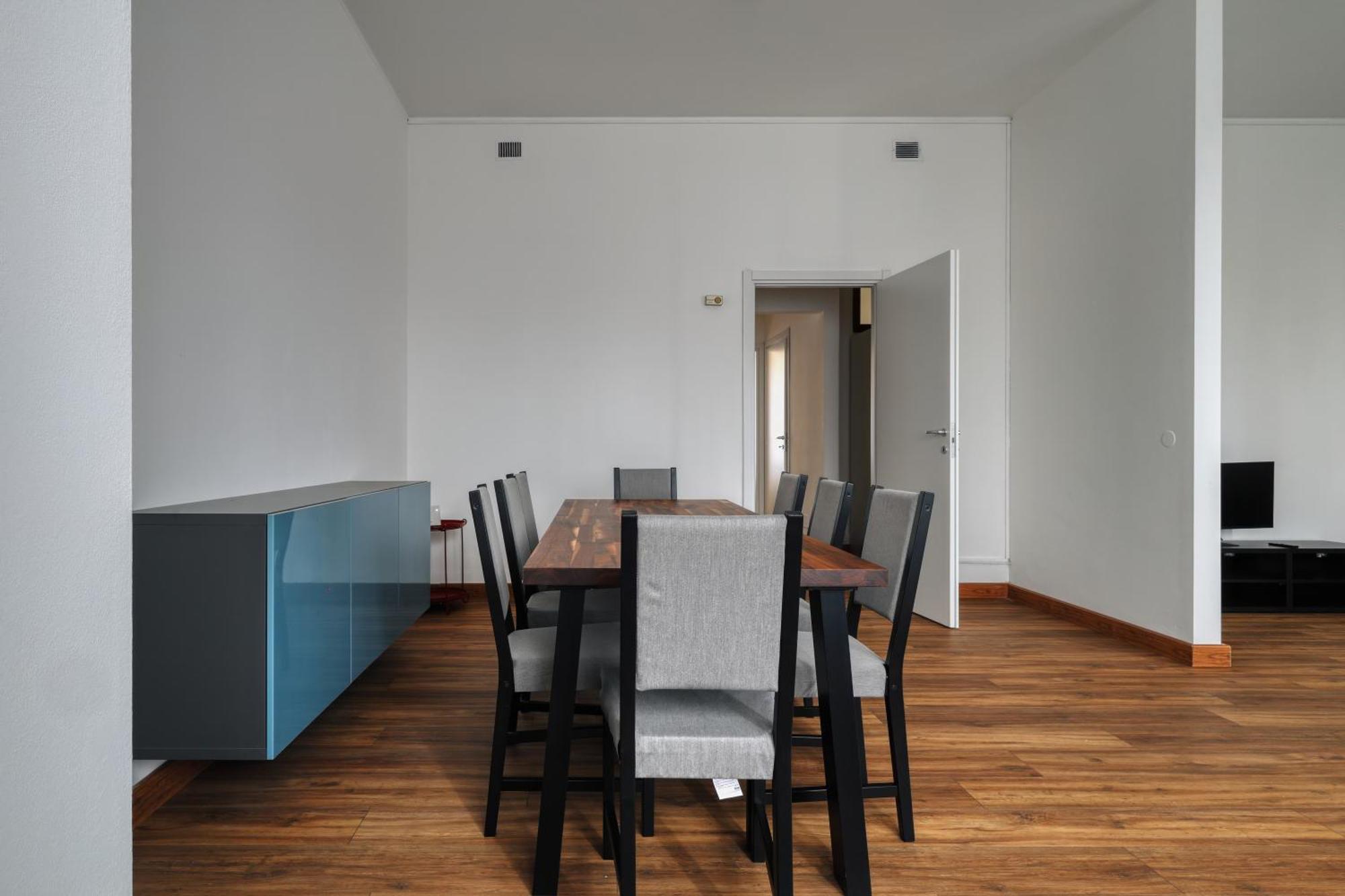 Joivy Chic 3-Bed Flat Near Colonne Di San Lorenzo Милано Екстериор снимка
