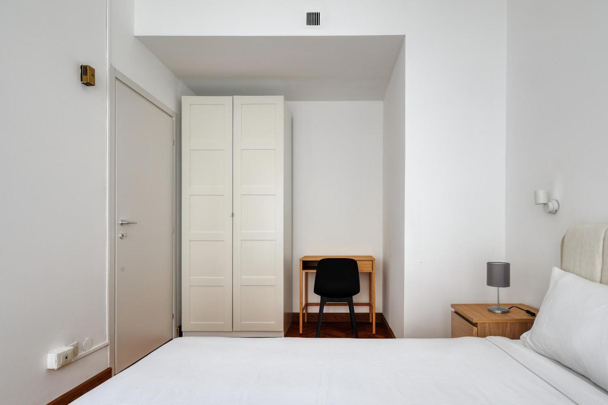 Joivy Chic 3-Bed Flat Near Colonne Di San Lorenzo Милано Екстериор снимка