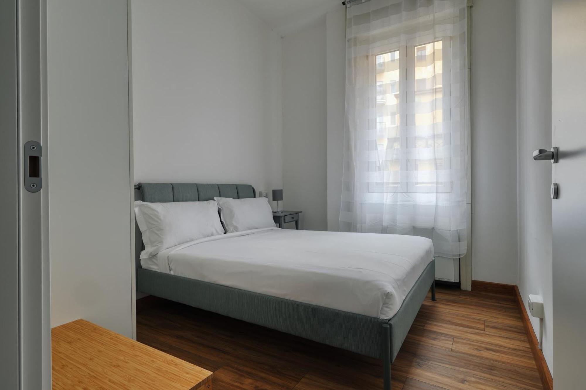 Joivy Chic 3-Bed Flat Near Colonne Di San Lorenzo Милано Екстериор снимка