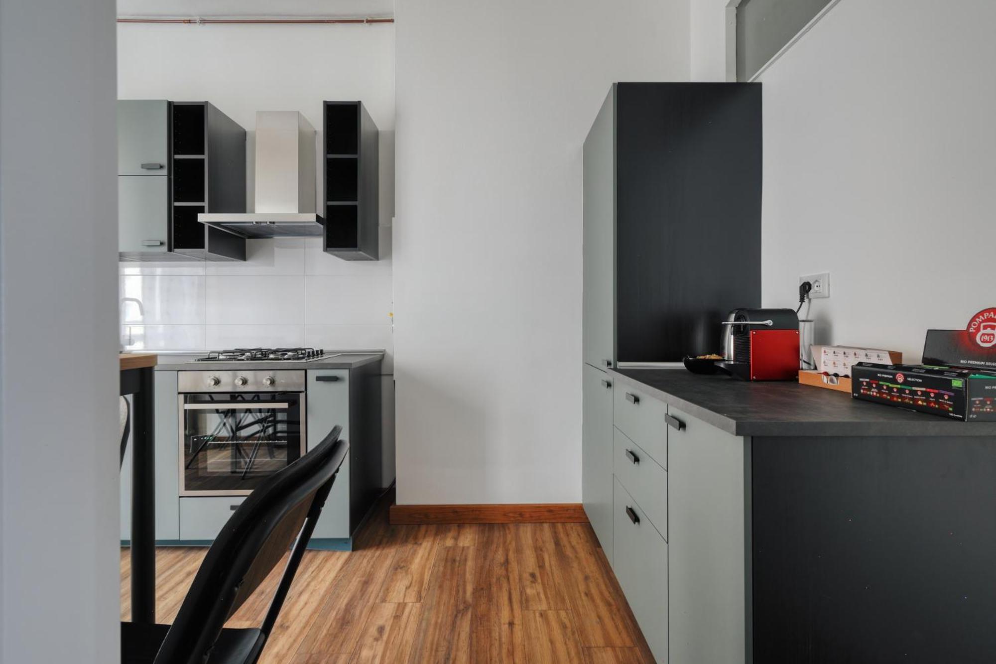 Joivy Chic 3-Bed Flat Near Colonne Di San Lorenzo Милано Екстериор снимка