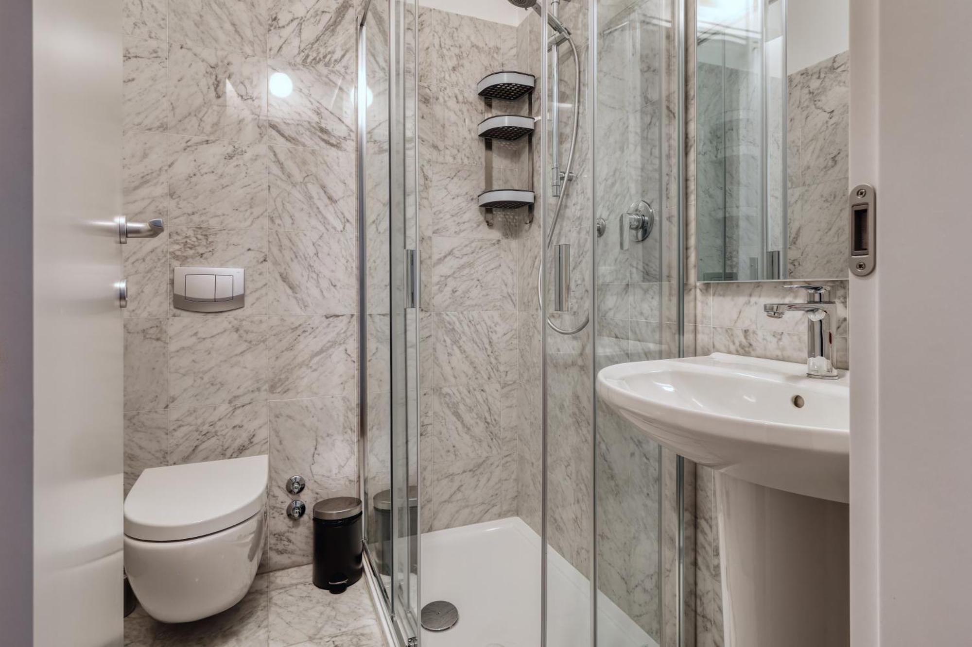 Joivy Chic 3-Bed Flat Near Colonne Di San Lorenzo Милано Екстериор снимка